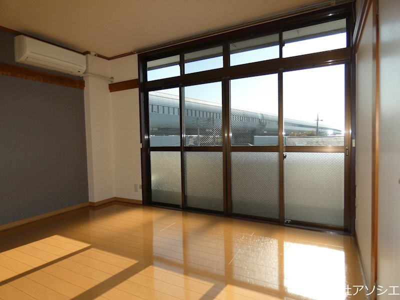 大幸マンション（三郷市鷹野5丁目） リビング