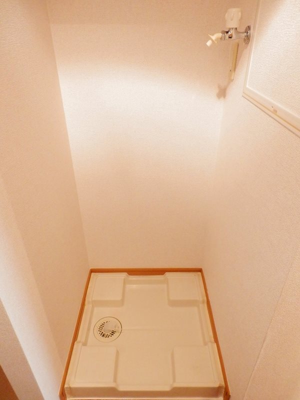 エレガンス（八潮市大原） 室内洗濯機置き場