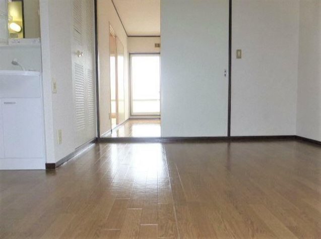 ホワイトハイツ（草加市清門） リビング