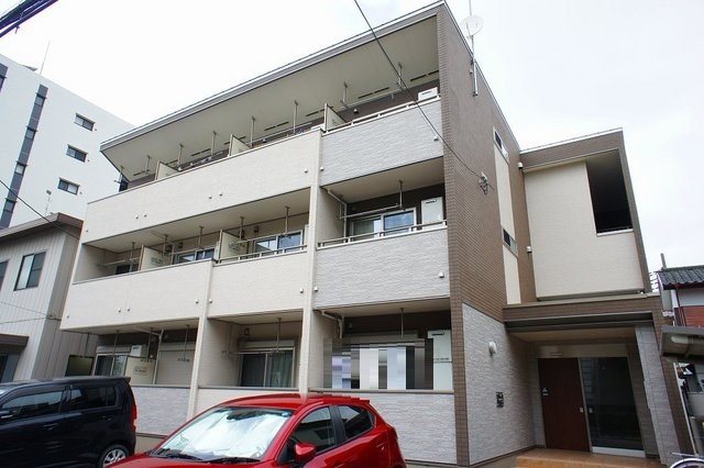 ヴァンベールⅡのご紹介は住いの窓口 アソシエにお任せください。