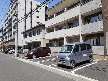 ヴァンヴェールⅡ 駐車場