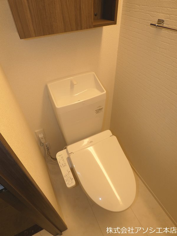 エクレール（吉川市美南） ウォシュレット便座