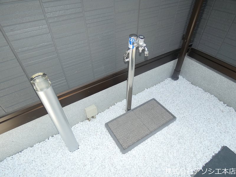 エクレール（吉川市美南） ペット用水場