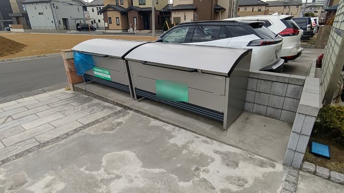 プルメリア（八潮市古新田） 敷地内ごみ置き場