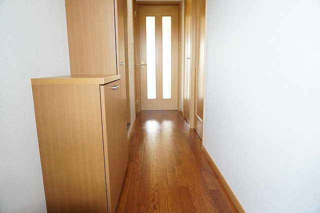 アビタシオン早稲田 玄関