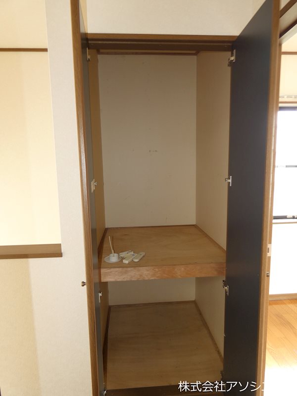 赤山町テラスハウス 収納