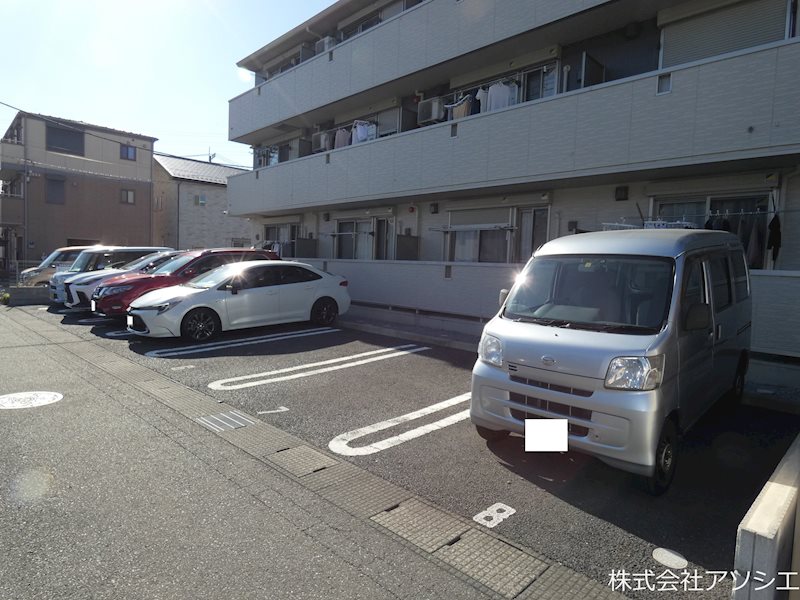 エスポワール（三郷市中央1丁目） 駐車場