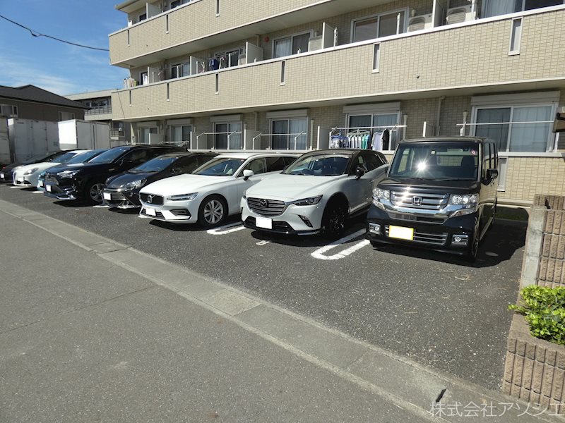 サンハイム（八潮市木曽根） 駐車場
