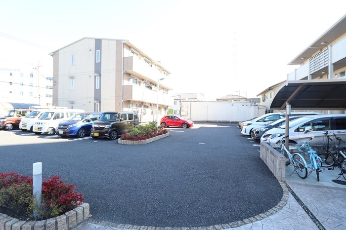 グランデ八潮　I 駐車場