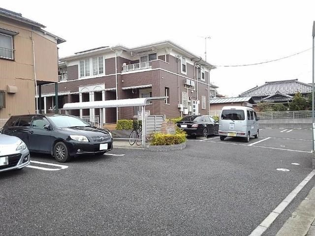 アウローラ 駐車場