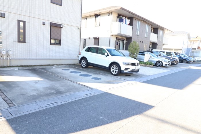 ハーモニーコーポ　B 駐車場