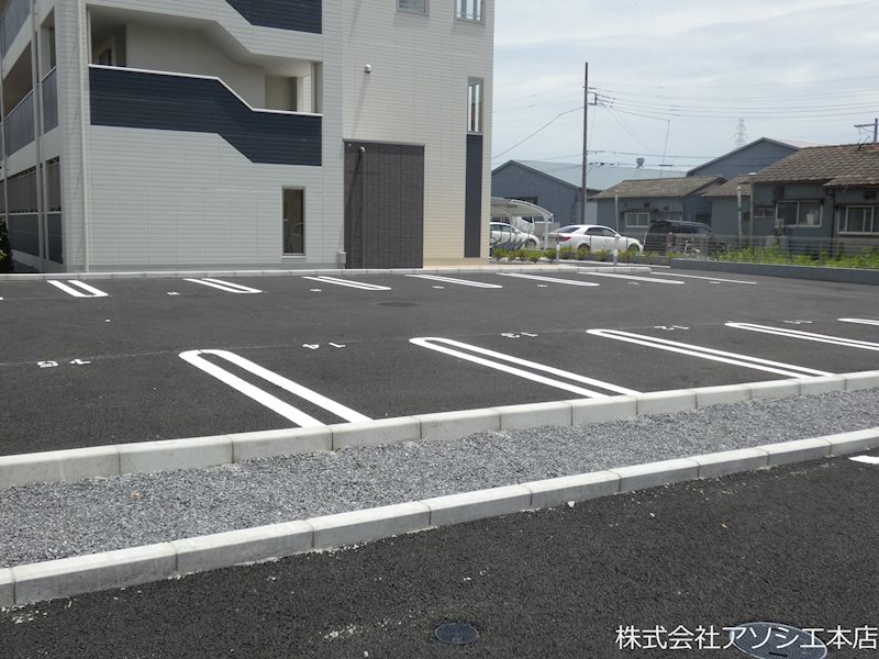 センターフィールド 駐車場