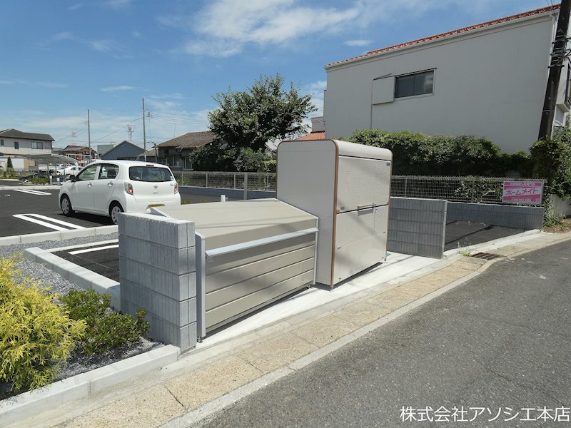 センターフィールド ゴミ集積場