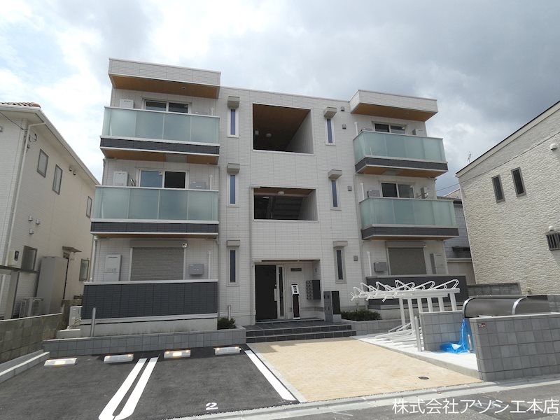 グラナーデ八潮のご紹介は住まいの窓口アソシエにお任せください。