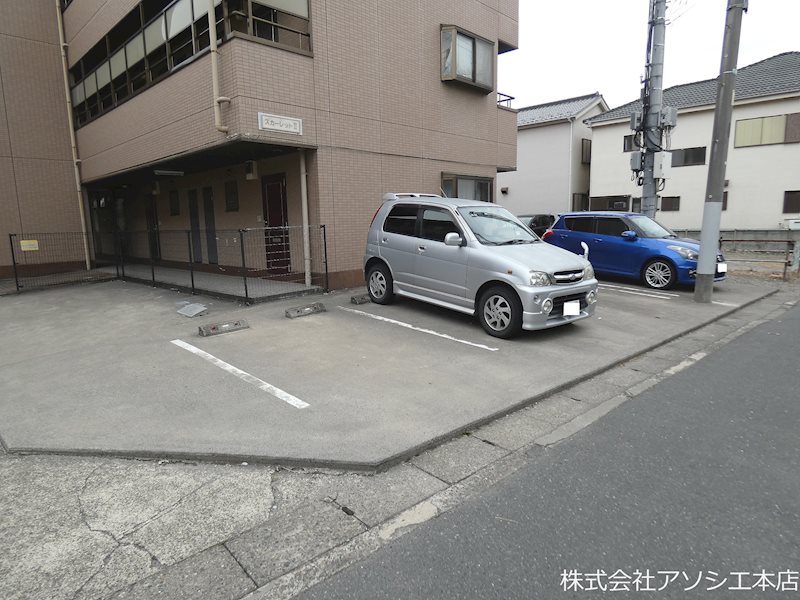 スカーレットⅡ 駐車場