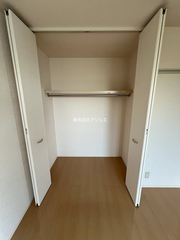 クレセントガーデン 収納