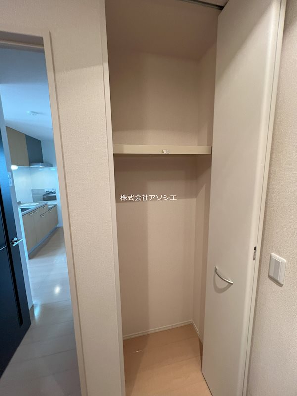 クレセントガーデン 収納
