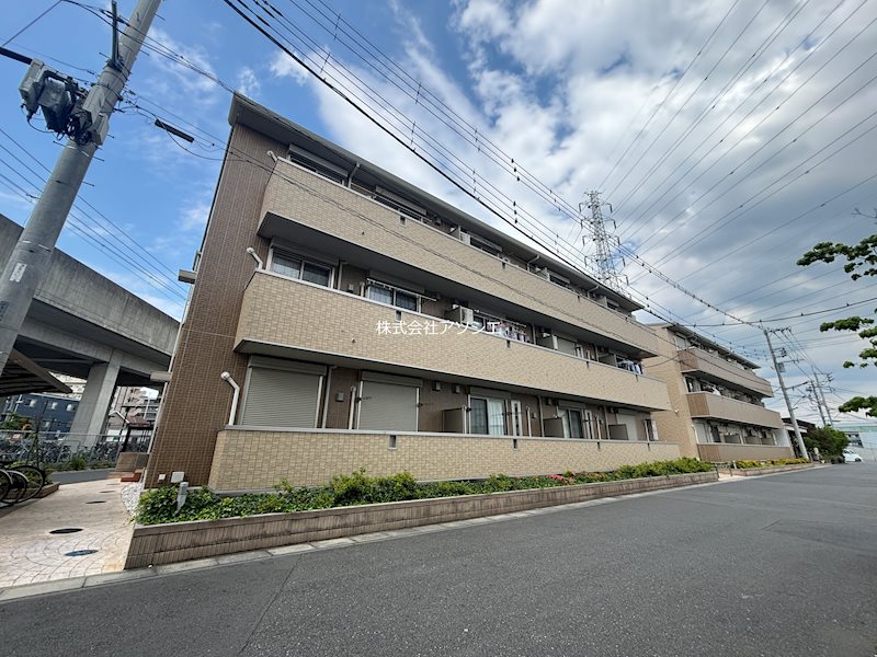 パークフラッツⅡのご紹介は住まいの窓口アソシエにお任せください。