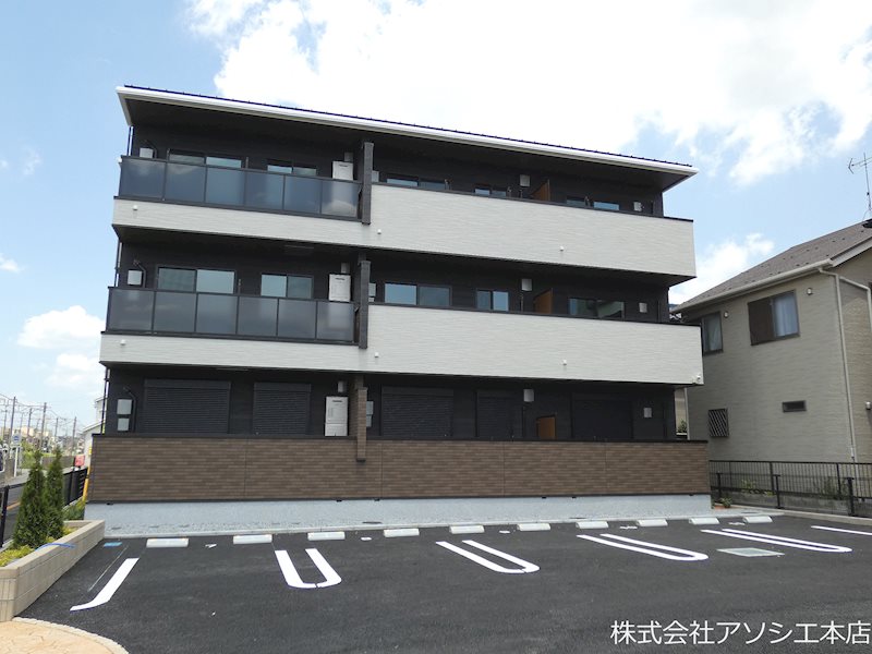 エテルノ・グランデⅡ エテルノ・グランデⅡのご紹介は住まいの窓口アソシエにお任せください。