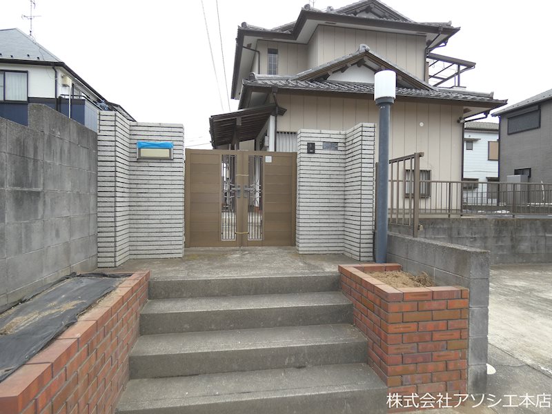 吉村貸家 エントランス