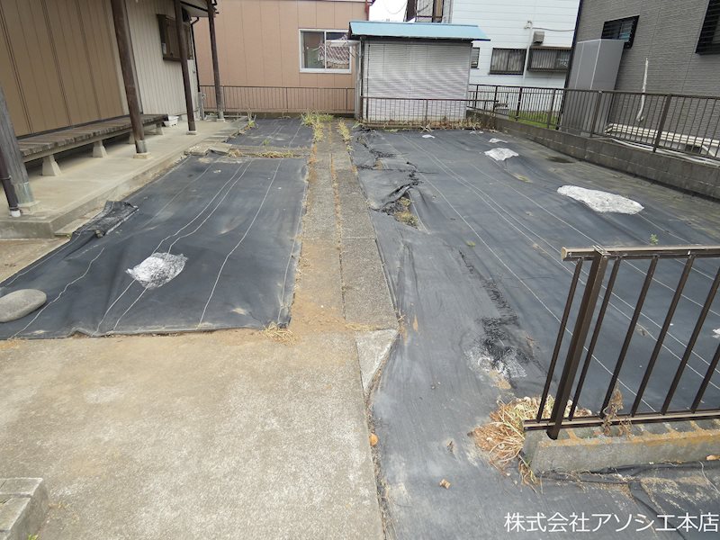 吉村貸家 庭