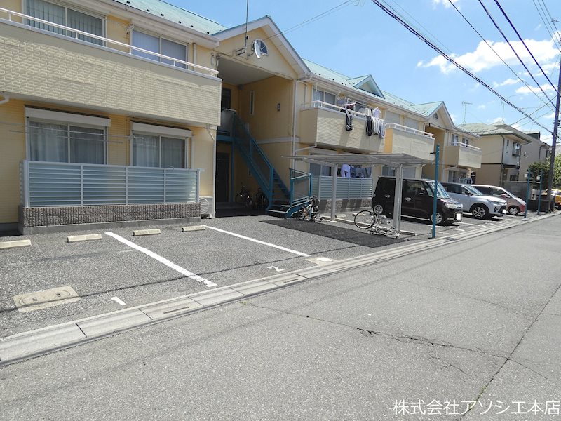 グリーンヒルズ 駐車場