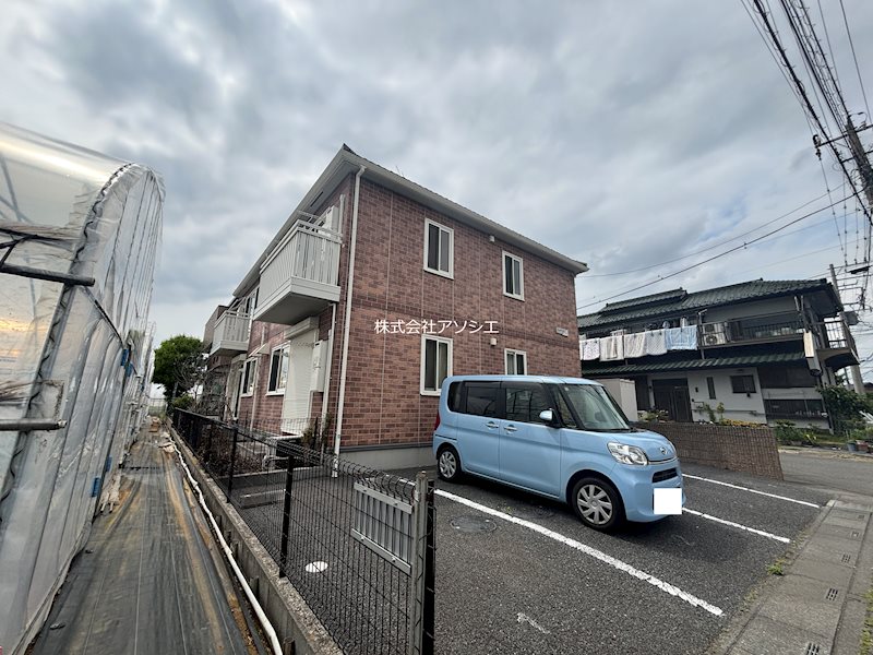 ヴェルデS 駐車場