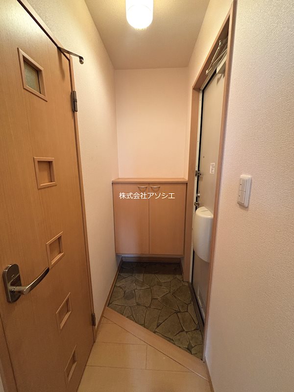 ヴェルデS 玄関