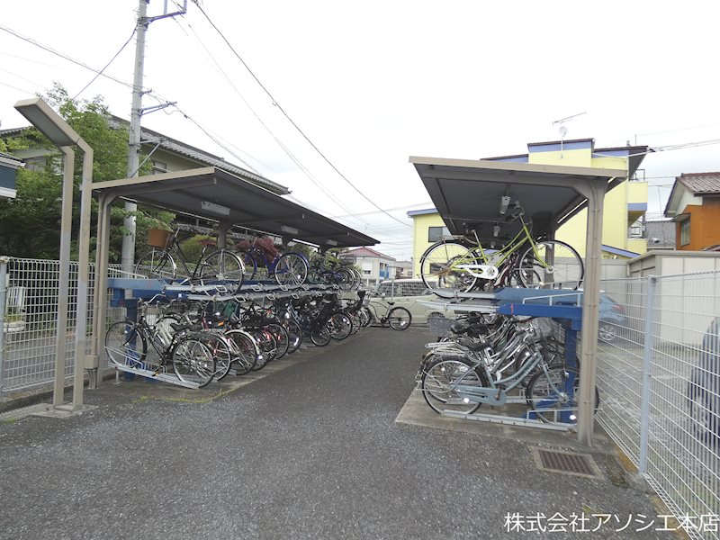 セントラルコート吉川 駐輪場