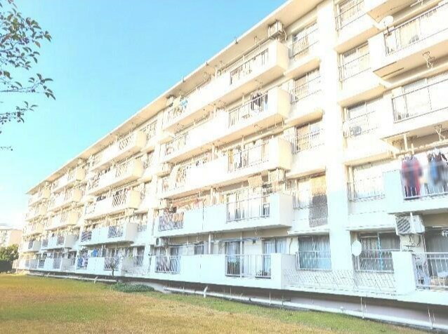 伊草団地　16号棟 外観