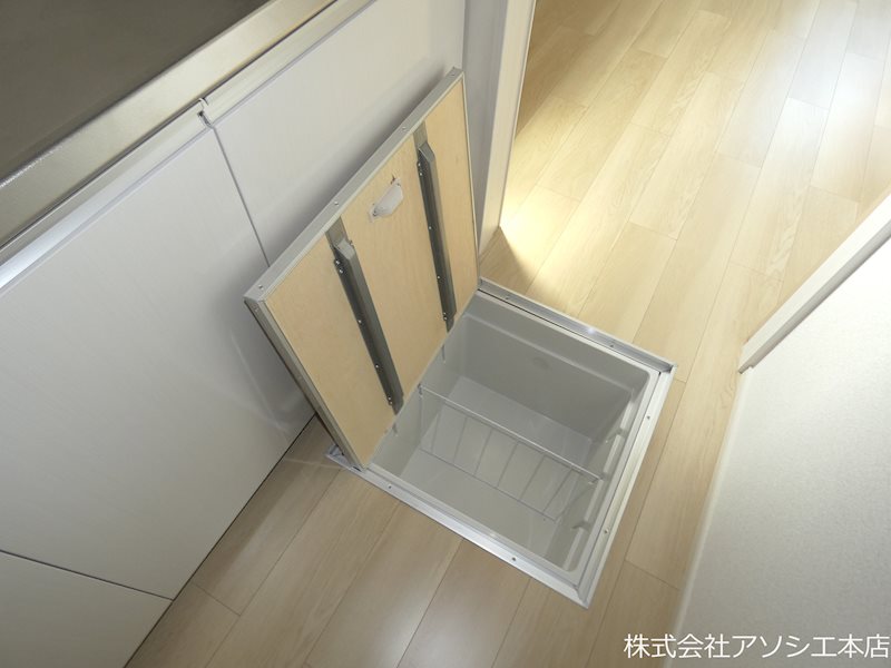 コンフォート　ピルツ 床下収納