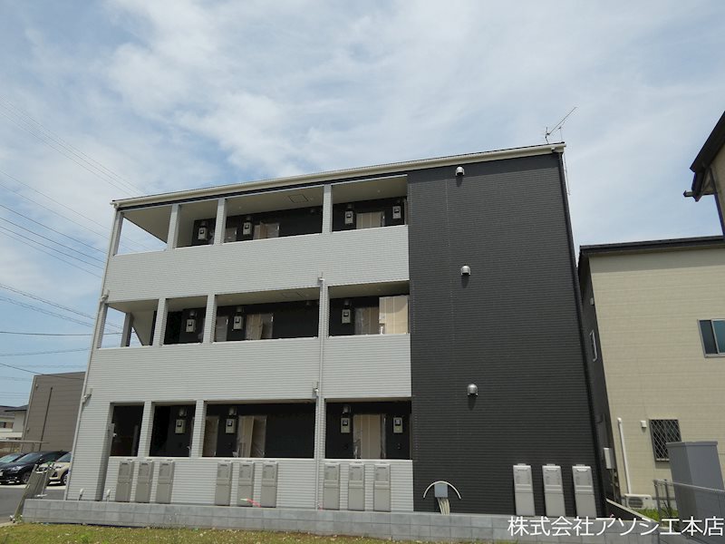 ZERDIA草加のご紹介は住まいの窓口アソシエにお任せください。