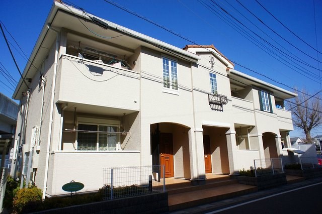 アムールのご紹介は住まいの窓口アソシエにお任せください。