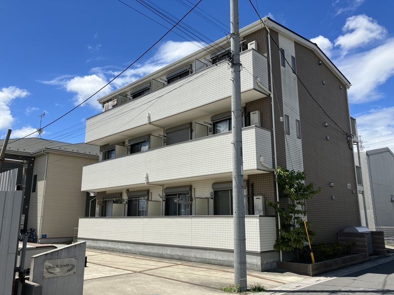 エムズシャトーⅡのご紹介は住まいの窓口アソシエまでご相談下さい。