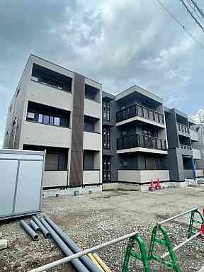 ピース ラ ヴィータ Wのご紹介は住まいの窓口アソシエにお任せ下さい。