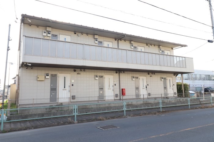エスポワールのご紹介は住いの窓口 アソシエにお任せください。