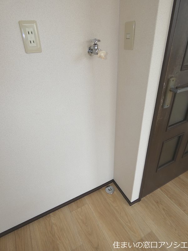 Rフォレストビル ※写真は反転タイプになります。