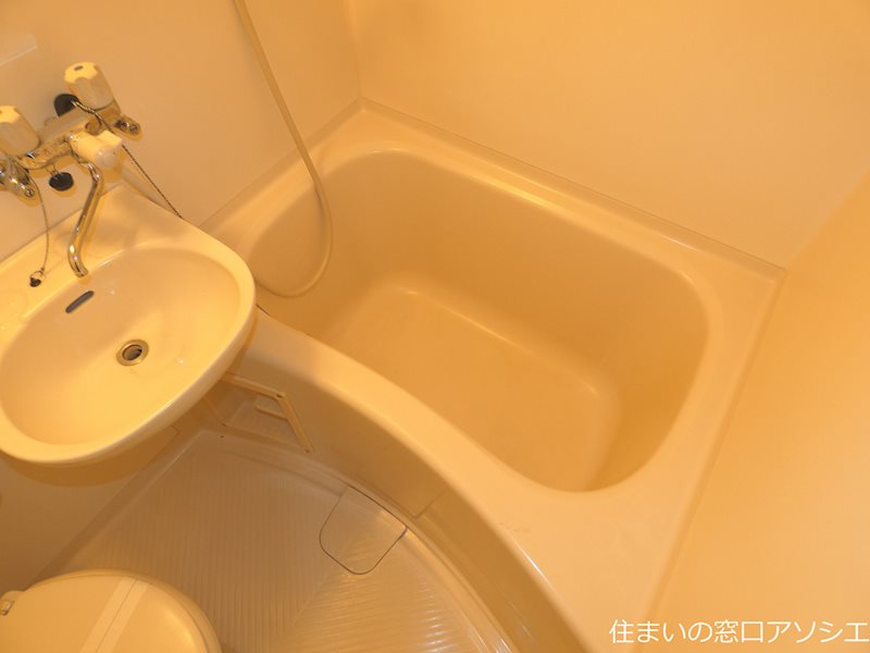 Rフォレストビル ※写真は反転タイプになります。