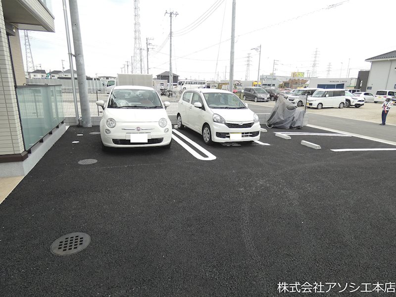 アヴァンス八潮 C 駐車場