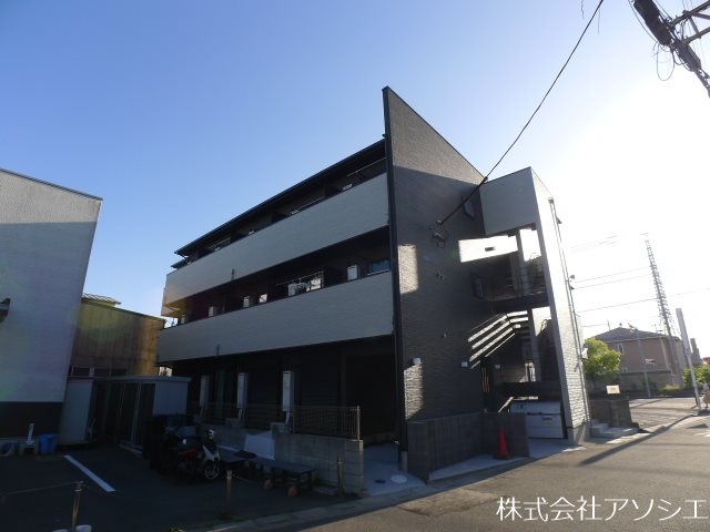 三郷市新和1丁目共同住宅のご紹介は住まいの窓口アソシエにお任せください。