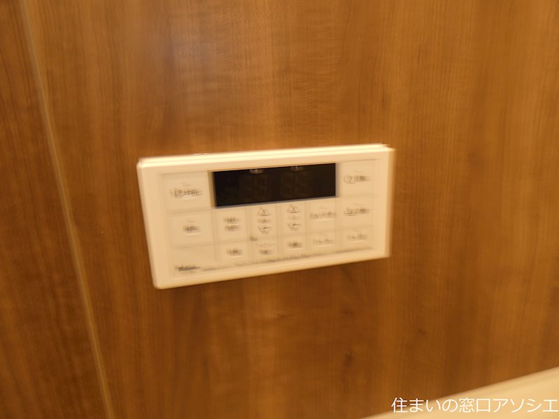Ambition武里 給湯器パネル