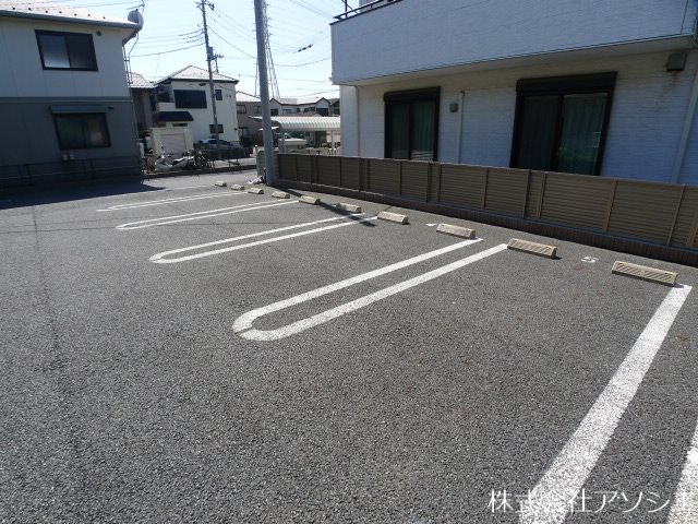 グランドシティレジデンス 駐車場