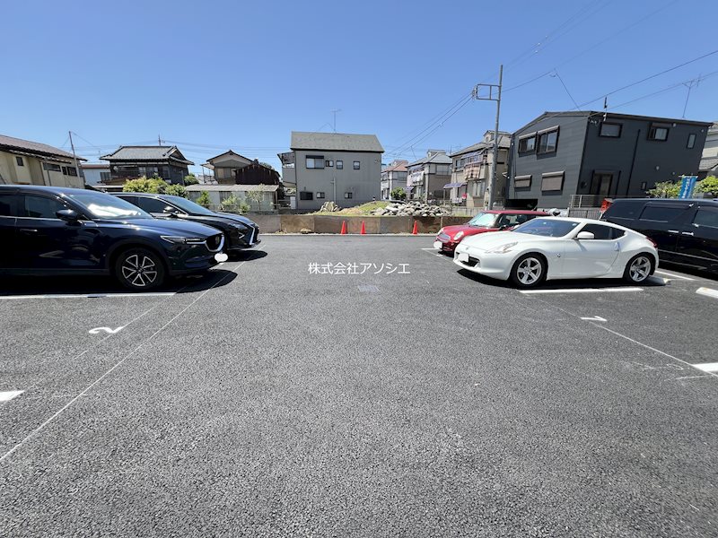 クラシヤ 駐車場