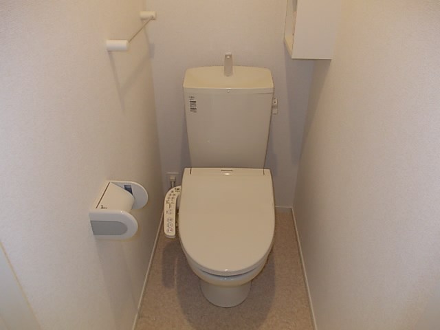 イセソラージュC トイレ