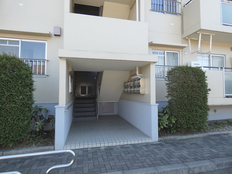 エルメホール越谷2号棟 エントランス