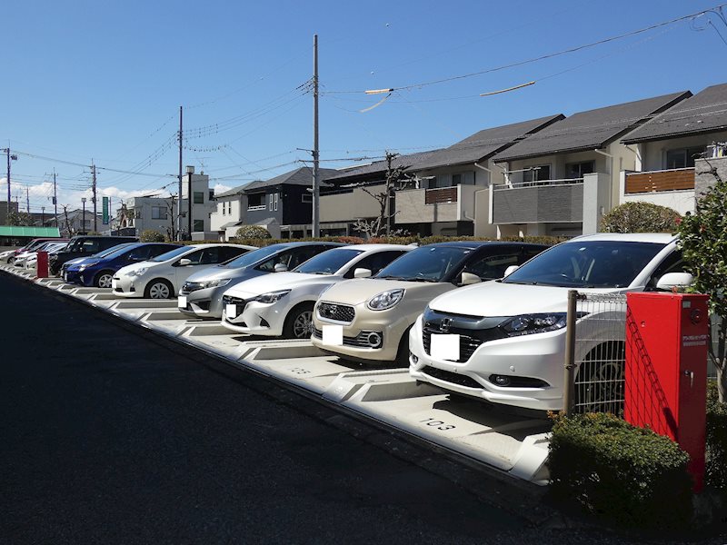 エルメホール越谷2号棟 駐車場
