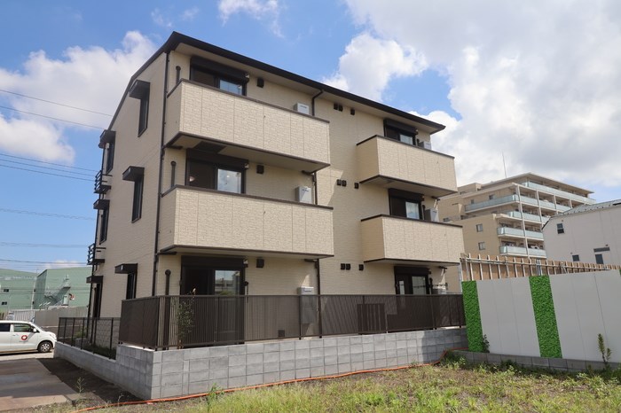 Farineのご紹介は住まいの窓口アソシエにお任せください。