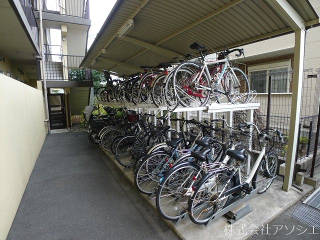 シュヴァルブラン白馬 駐輪場