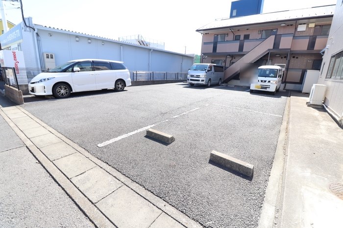 セントラル・クオ 駐車場
