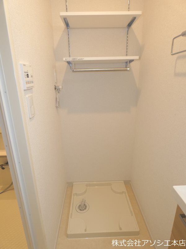 モナコⅢ 室内洗濯機置き場